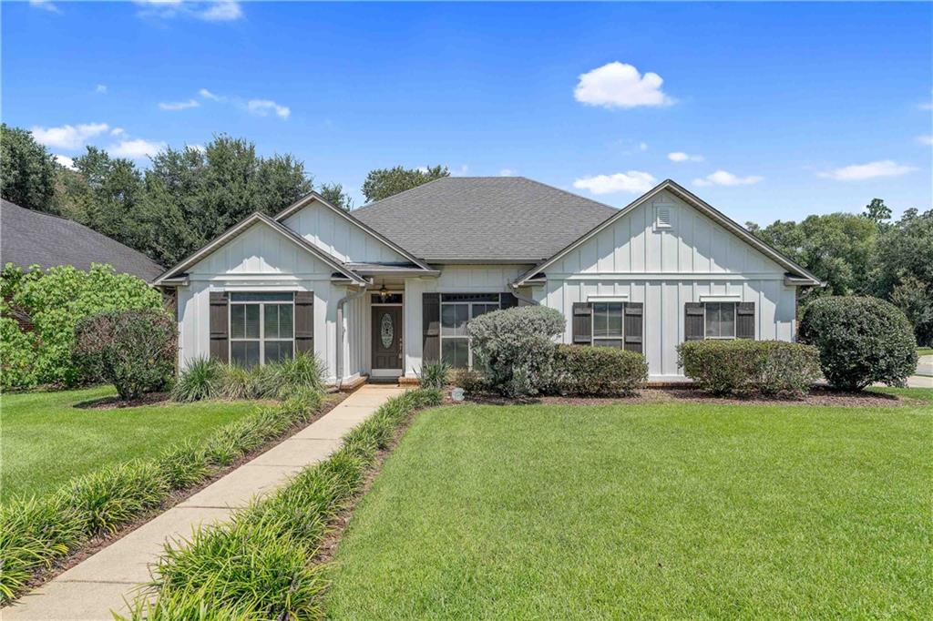 LA Clarissa Ave, Fairhope, AL 36532