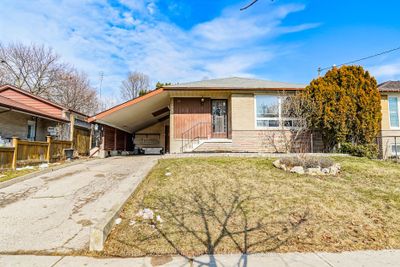 28 Amaron Ave, House other with 3 bedrooms, 1 bathrooms and 3 parking in Etobicoke ON | Image 2