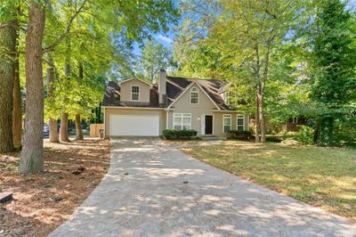 1333 Laura Lane, House other with 3 bedrooms, 2 bathrooms and 2 parking in Austell GA | Image 1