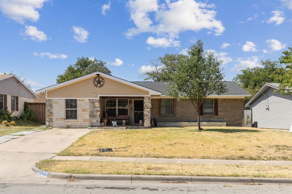 Black Rock Dr, Dallas, TX 75211