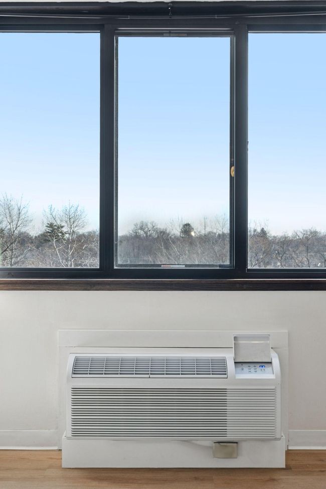 Newer Heater and AC | Image 21