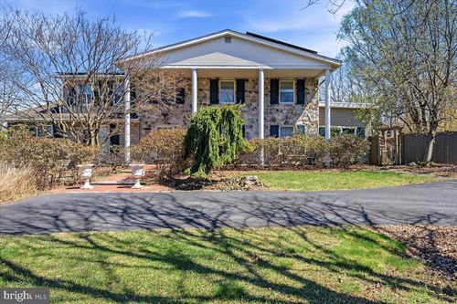 164 Chestnut Oak Drive, Tannersville, PA, 18372 | Card Image