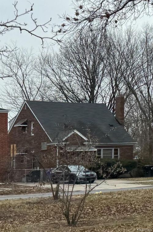 20920 Moross Road, Detroit, MI, 48236 | Card Image