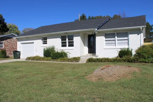 214 Clayton St, Lawrenceburg, TN, 38464-2532 | Card Image