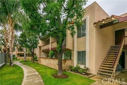 r6-700 W La Veta Ave, Orange, CA, 92868-4132 | Card Image