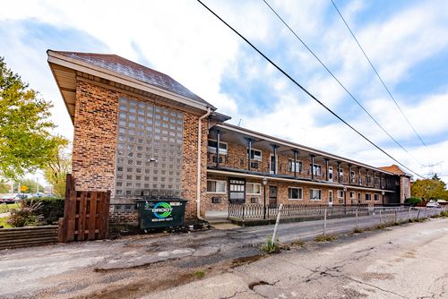 apt-2b-9450 N Washington St, Niles, IL, 60714-1150 | Card Image