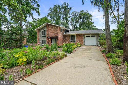 6428 Earlham Dr, BETHESDA, MD, 20817-2346 | Card Image