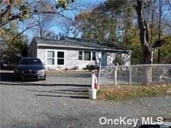 Doane Ave, Bellport, NY 11713
