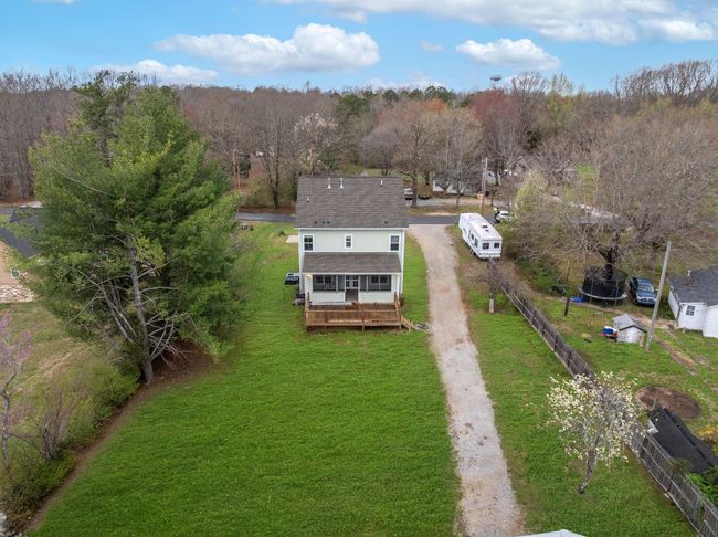 No Tennessee State Income Tax Note: Exterior Photos have Green Grass Edits | Image 38