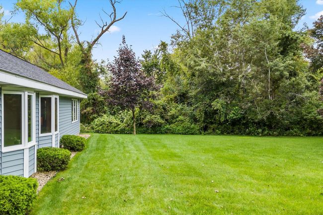 Plenty of elbow room. Nice spacing between the homes. | Image 26