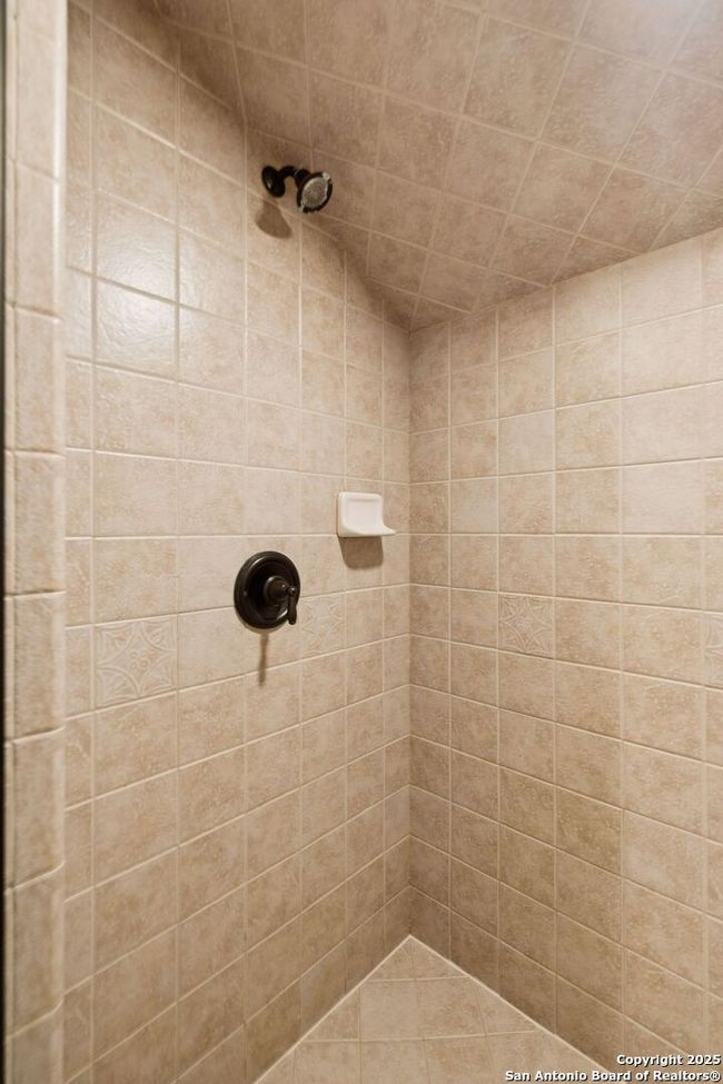 APT-1 - 172 Katherine Ct, Townhouse with 4 bedrooms, 4 bathrooms and null parking in San Antonio TX | Image 69