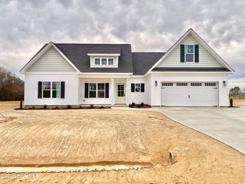 111 Mary Ln, Goldsboro, NC, 27530-9450 | Card Image