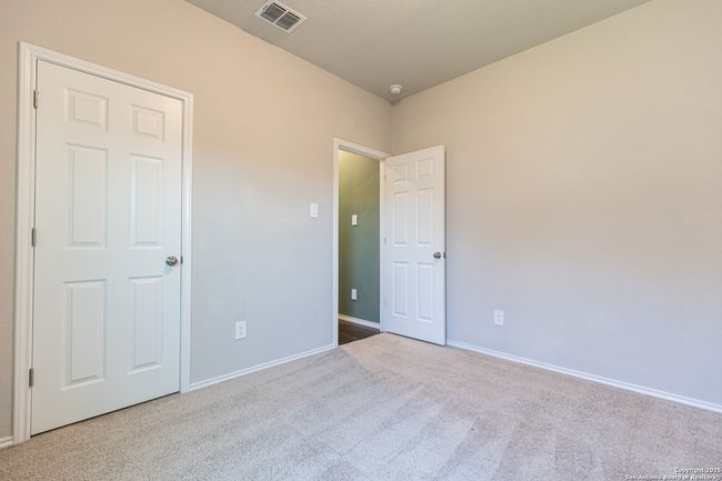 14615 Stirrup Trce, House other with 3 bedrooms, 2 bathrooms and null parking in Elmendorf TX | Image 17