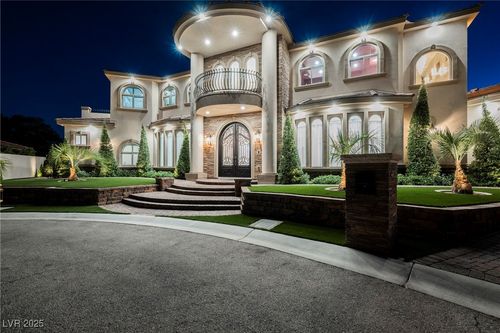 1721 S Tioga Way, Las Vegas, NV, 89117-1493 | Card Image