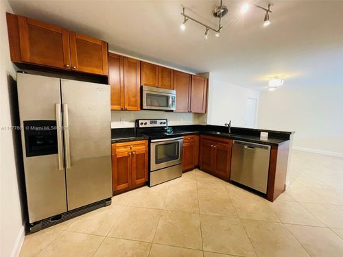 apt-204-10101 W Sunrise Blvd, Plantation, FL, 33322-5667 | Card Image