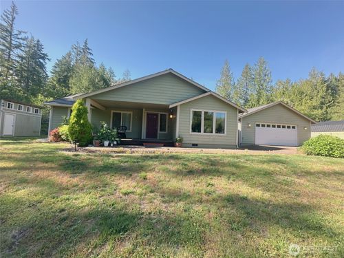 8205 Hide A Way Ln Nw, Silverdale, WA, 98383-7307 | Card Image