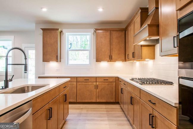 7 - 3962 Adler Cir, House other with 5 bedrooms, 5 bathrooms and 2 parking in Buford GA | Image 14