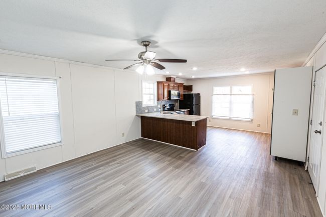 89 Woodchuck Pkwy, Home with 2 bedrooms, 2 bathrooms and null parking in Whiting NJ | Image 8
