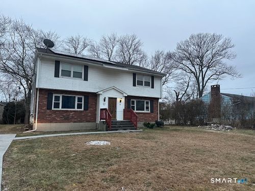 92 Glenstone Rd, Waterbury, CT, 06705-3731 | Card Image