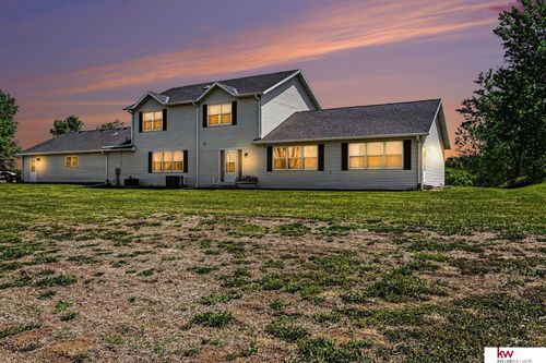 23441 Lincoln Rd, Gretna, NE, 68028-4318 | Card Image