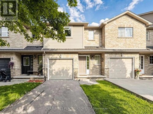 229 Dicenzo Dr, Hamilton, ON, L9B2X7 | Card Image