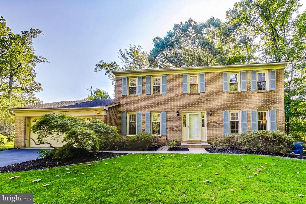 Maury Rd, Fairfax, VA 22032
