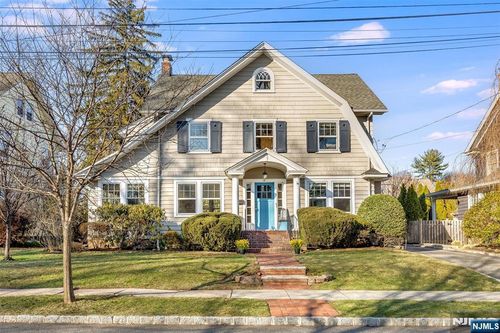 17 Mendl Ter, Montclair, NJ, 07042-4107 | Card Image