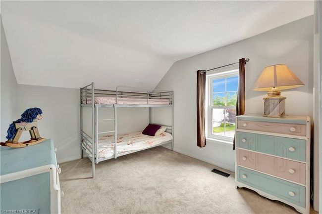 9 Lorimer St, House other with 2 bedrooms, 1 bathrooms and 6 parking in Saint George ON | Image 18