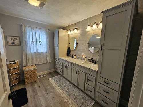 204 W Greenwalt St, Wayne City, IL, 62895-0740 | Card Image