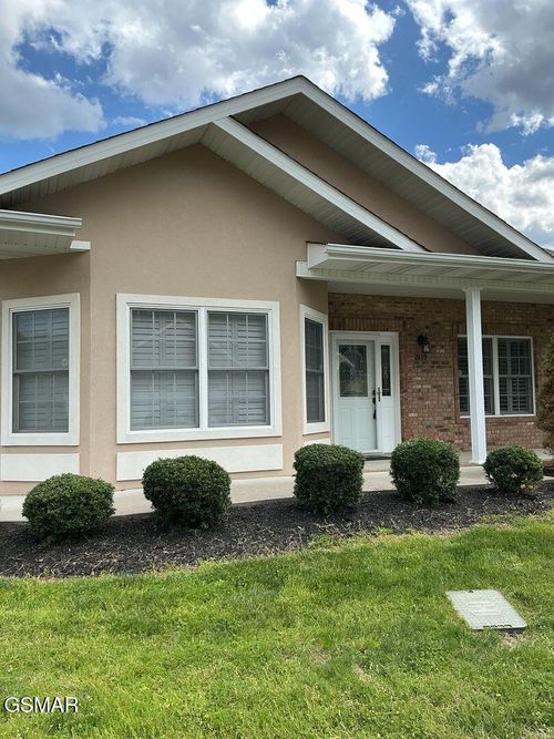 2119 Zion Dr, Sevierville, TN, 37862-9128 | Card Image