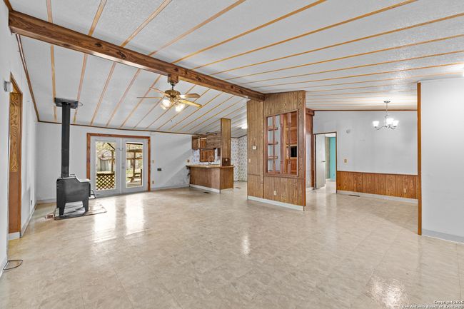 1189 Vivroux Ranch Rd, Home with 4 bedrooms, 3 bathrooms and null parking in Seguin TX | Image 16