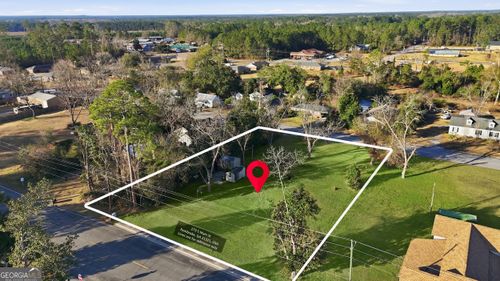 273 S Main St, Pembroke, GA, 31321-3418 | Card Image