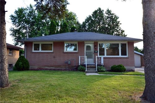 197 Goddard Blvd, London, ON, N5W4Z9 | Card Image