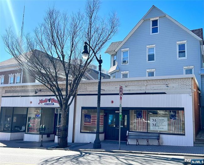 238 Main St, Home with 2 bedrooms, 1 bathrooms and null parking in Ridgefield Park NJ | Image 15