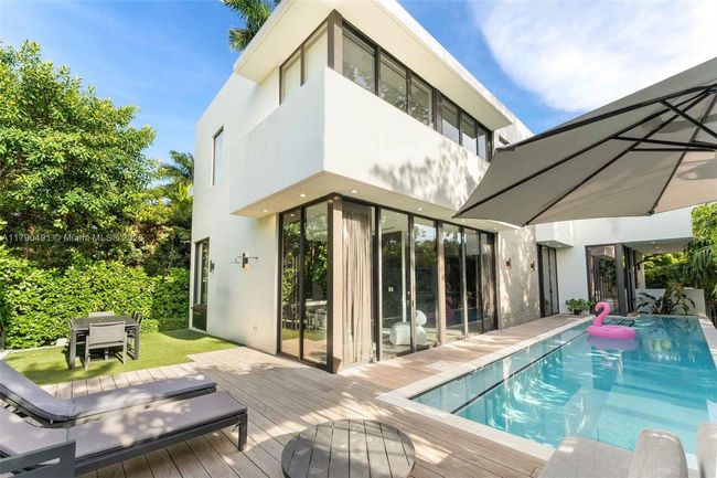 121 2 Nd Dilido Ter, House other with 5 bedrooms, 6 bathrooms and null parking in Miami Beach FL | Image 5