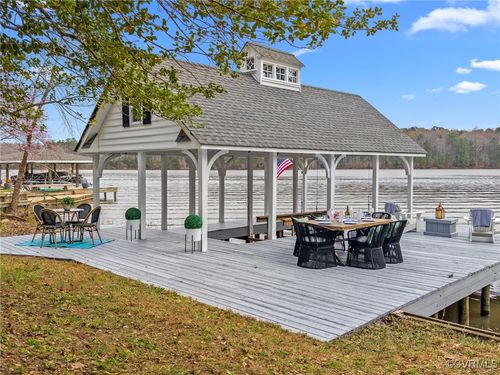 18728 Waterford Dr, Sutherland, VA, 23885-8872 | Card Image