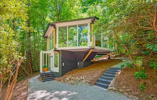 65 Crooked White Oak Tr, Hillsville, VA, 24343-2035 | Card Image