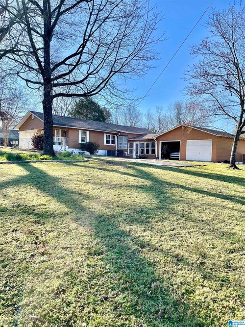 2716 Walker Chapel Rd, FULTONDALE, AL, 35068-1558 | Card Image