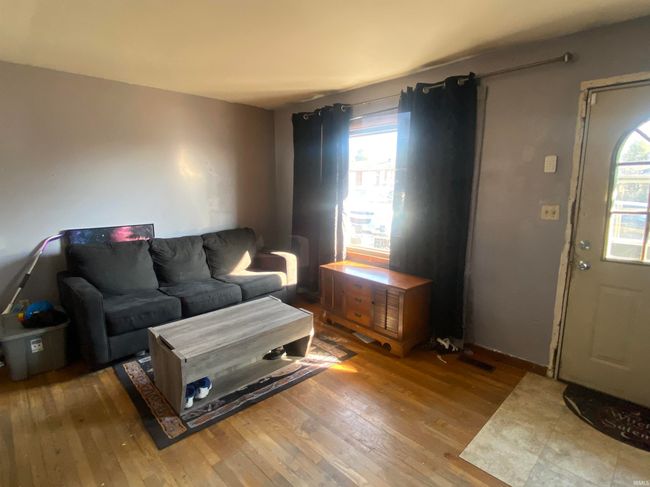 908 Mathis Ave, House other with 3 bedrooms, 2 bathrooms and null parking in Oolitic IN | Image 4