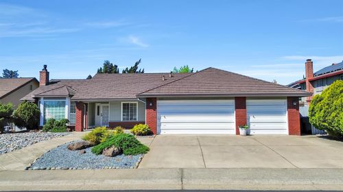 5632 Bluffs Dr, Rocklin, CA, 95765-1726 | Card Image