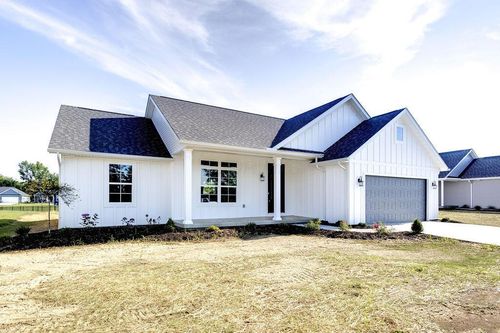 555 Cannondale Ave, Johnstown, OH, 43031-7558 | Card Image