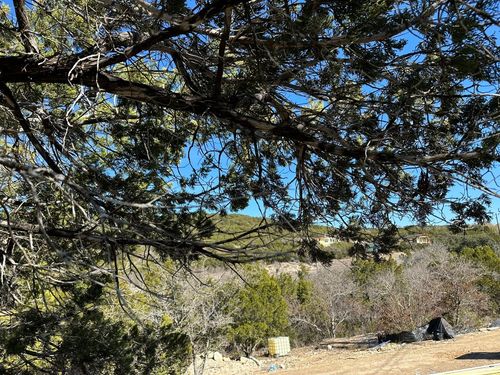 18502 Roundrock Rd, Jonestown, TX, 78645-2280 | Card Image