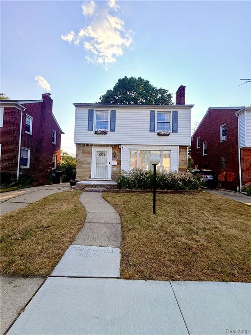 19745 Ward St, Detroit, MI, 48235-1153 | Card Image