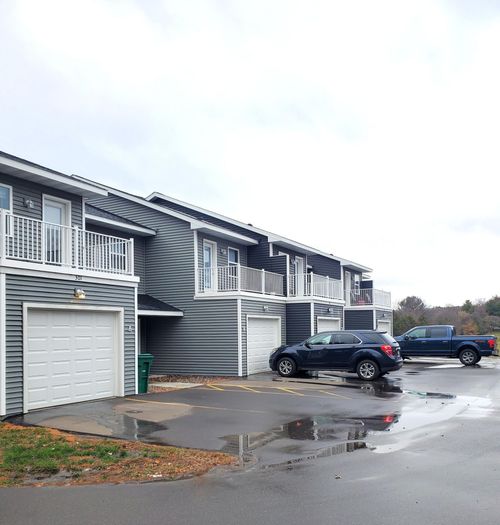 303-301-303 S Wasson Ln, RIVER FALLS, WI, 54022-2864 | Card Image