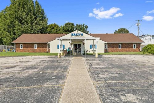 1945 Tamarack Road, Owensboro, KY, 42301 | Card Image