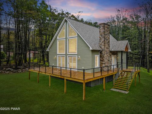 131 Sunset Dr, Greentown, PA, 18426-4813 | Card Image