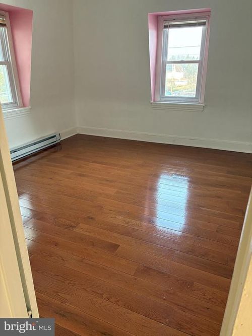 6517 N 6th St, PHILADELPHIA, PA, 19126-3808 | Card Image