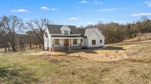 320 Mount Olivet Rd, Wartrace, TN, 37183-3224 | Card Image