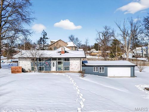 1 Hill N Dale Ln, Olivette, MO, 63132-3525 | Card Image