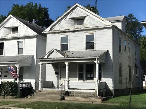 227 N Detroit St, Bellefontaine, OH, 43311-2107 | Card Image